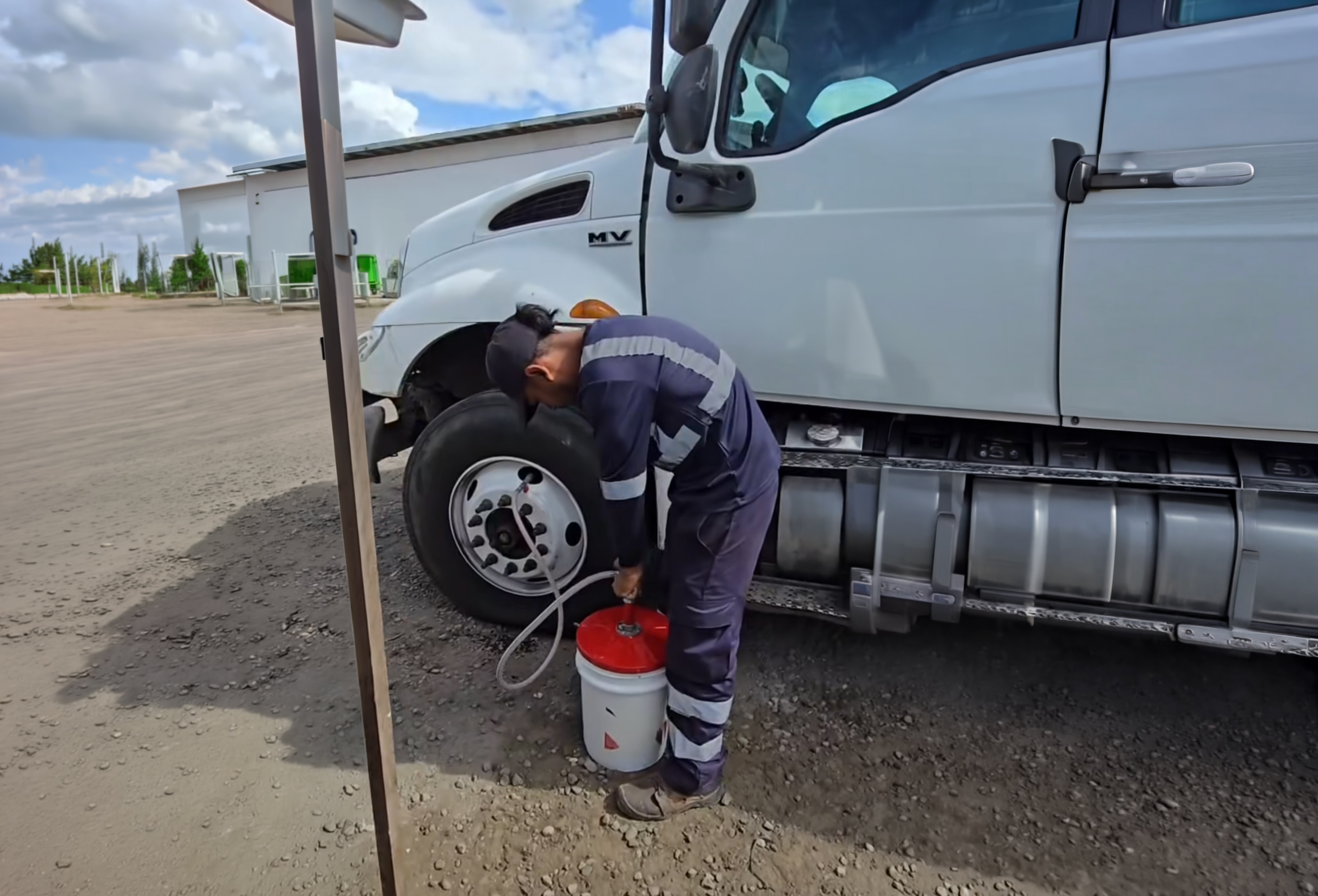Aplicación del producto en llanta comercial